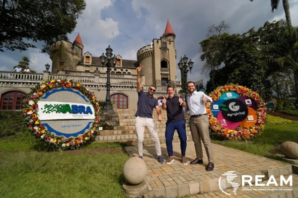 a8d1eda3-a746-4789-a756-320081e83131 a8d1eda3-a746-4789-a756-320081e83131